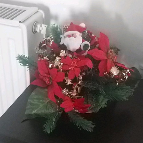 Decorative Christmas basket new, tabletop