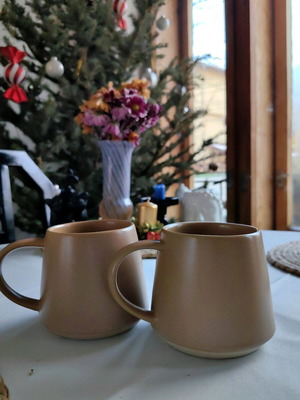 Set of coffee and tea cups like new, ceramic