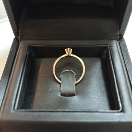 White gold ring with real diamond like new