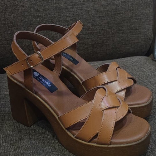 Leather women's sandals new, tan, sizes 36 and 41