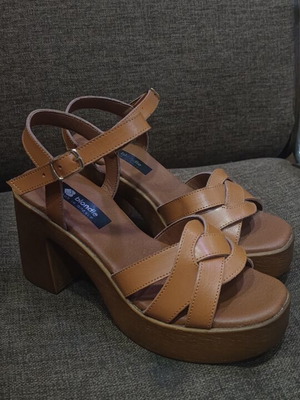 Leather women's sandals new, tan, sizes 36 and 41