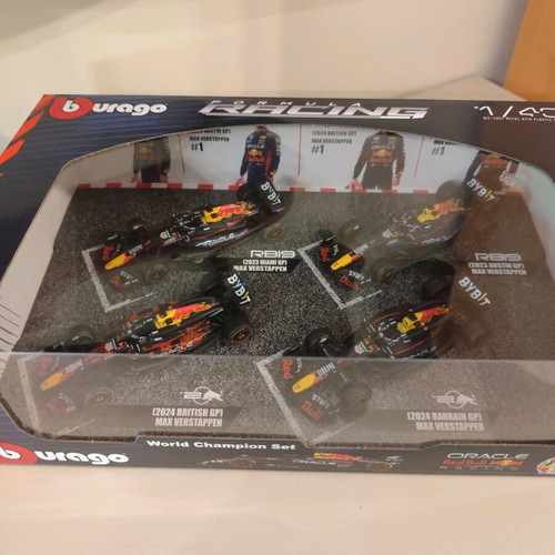 Bburago F1 Red Bull World Champion Set 1/43 scale