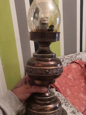 Φωτιστικό vintage με σκαλιστά σχέδια μεταχειρισμένο