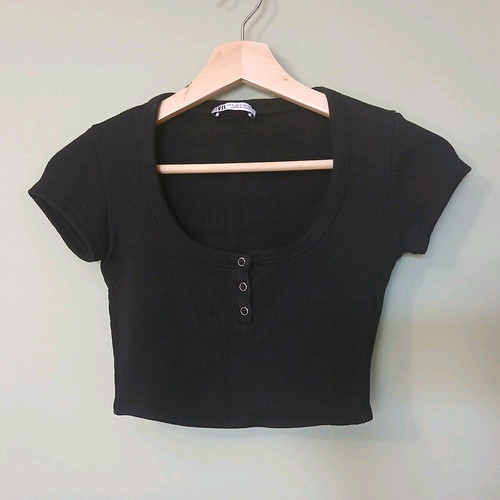 Zara black crop top with buttons, like new, size S