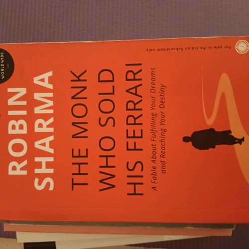 The monk who sold his Ferrari book like new, psychology, English