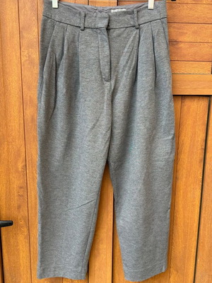Дамски панталон COS сив, като ново, размер 36
