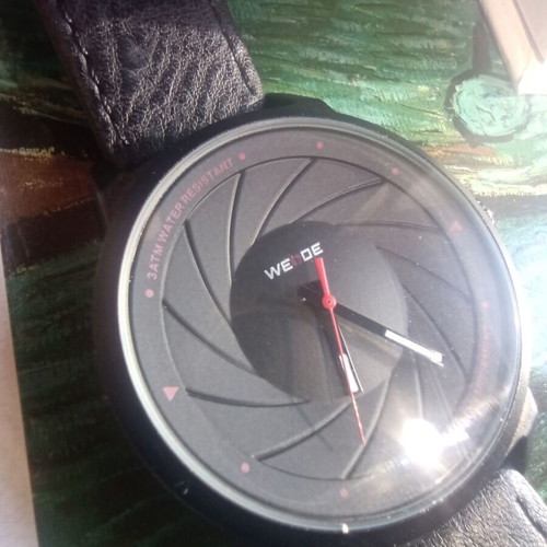Weide men's watch like new, waterproof, black leather strap