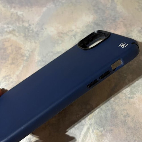 iPhone 14 Plus 128GB like new, Midnight color with case and accessories
