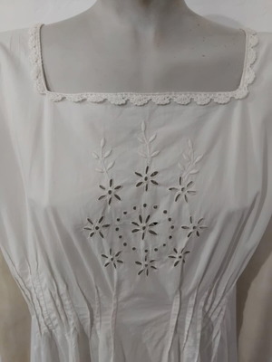 Vintage handmade 30s chemise like new, embroidered cotton nightgown