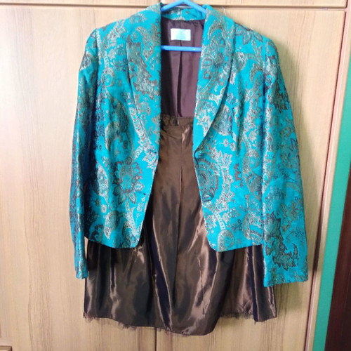 Raxevsky three-piece turquoise brocade suit, new