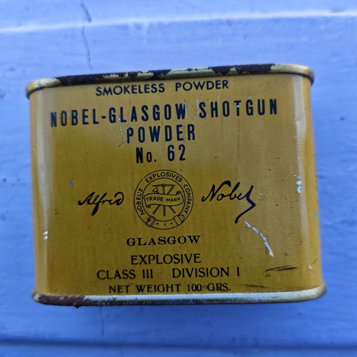 Metal box of Nobel Glasgow 62 smokeless powder used