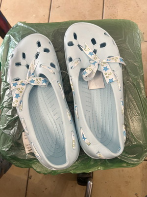 Beach shoes new, turquoise, size 38