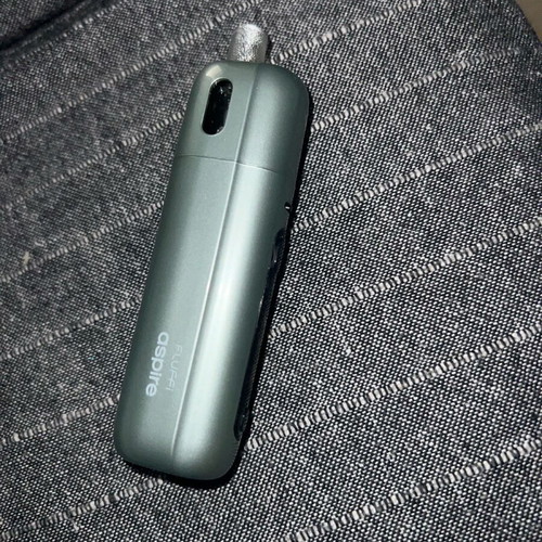 Aspire Fluffy vaporizer new in excellent condition