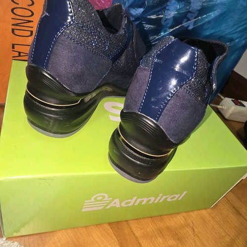 Athletic shoes like new, size 37, blue