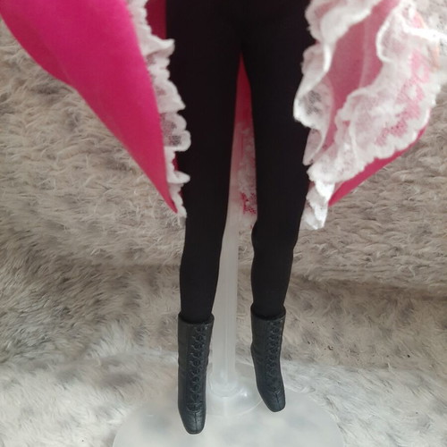 Barbie doll like new