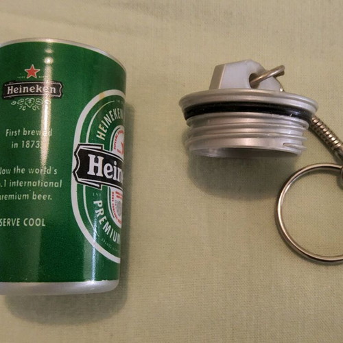 Heineken keychain new, green with gray