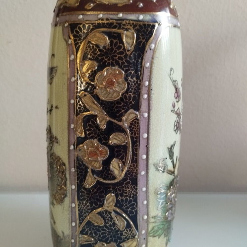 Vintage Royal Satsuma porcelain vase, like new