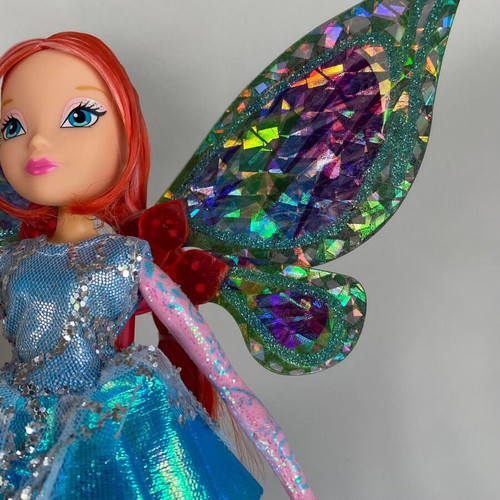 Winx Club Bloom Tynix Fairy doll used with iridescent wings