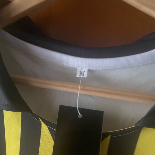 Aris Shirt Monchu M new with tags, size 8