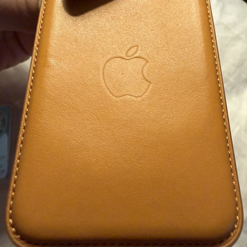 MagSafe Original iPhone Wallet for iPhone 15 and Pro