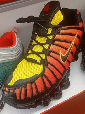 Nike Shox athletic shoes new, comfortable with anatomical insole