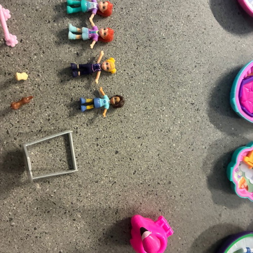 Polly Pocket small world and figures