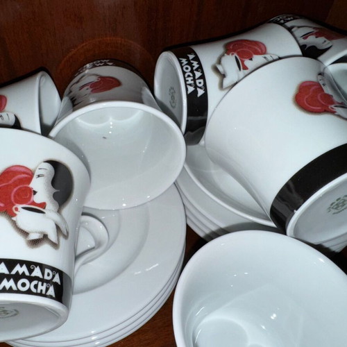 Set of 8 porcelain cappuccino cups with Amada Mocha saucers like new