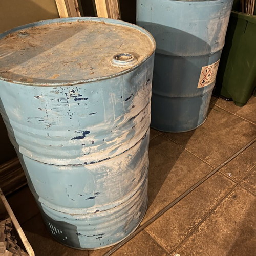 Heavy-duty barrels used, set of 2