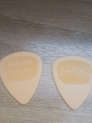 Jim Dunlop guitar picks set 0.67mm, 2 pieces new