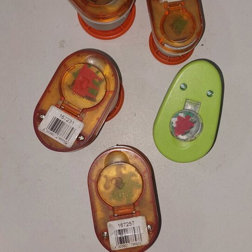 Craft punches set like new, 5 pieces
