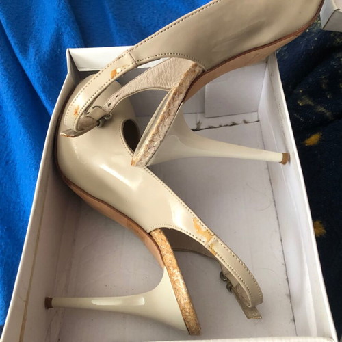 Peep toe shoes Graziana used, beige, size 38