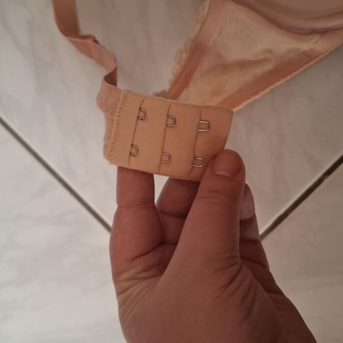 Triumph lace bra 85D used, multicolor