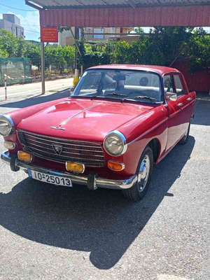 Peugeot 404 χρονολογίας 1968 σαν καινούργιο