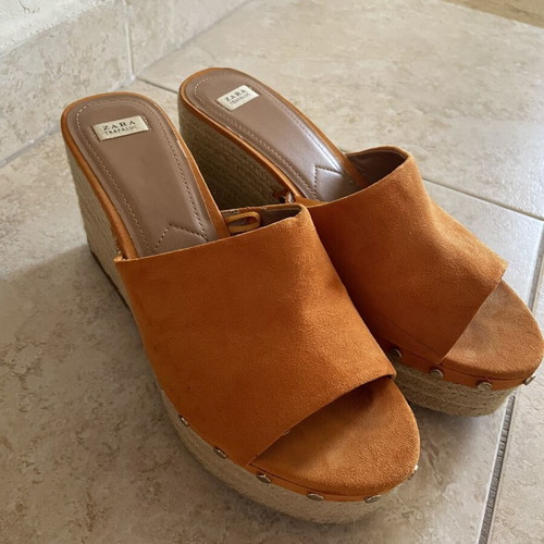 Zara platforms used, size 40, beige and orange