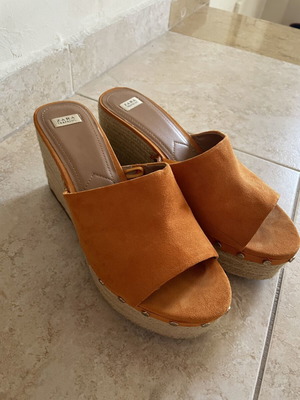 Zara platforms used, size 40, beige and orange