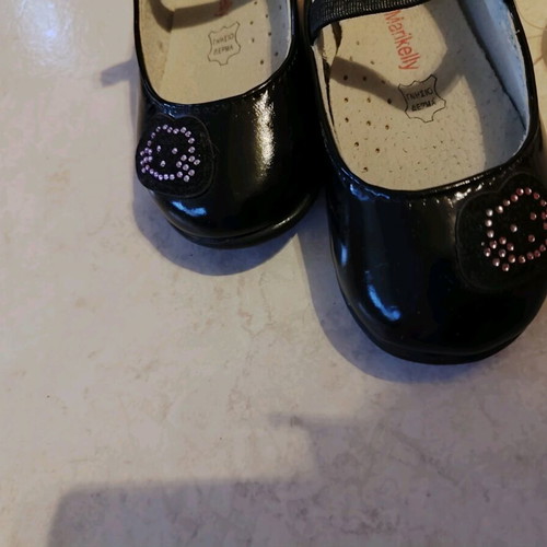 Girls' ballerina shoes new, size 23, black