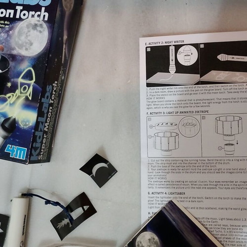 Kidzlabs Super Moon Torch educational toy