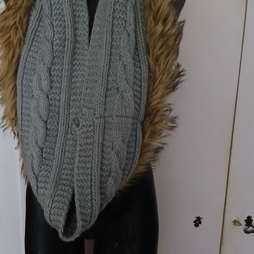 Wool neck scarf used, gray and beige