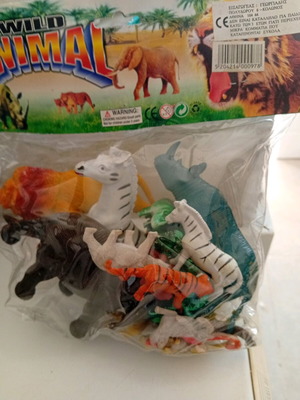 Wild animal collection from Africa new plastic miniatures