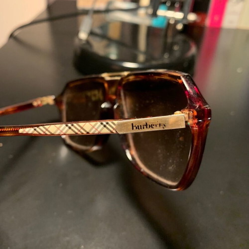 Burberry sunglasses used in very good condition