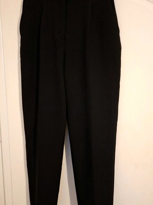 Zara pants black size XS like new with pockets and zipper