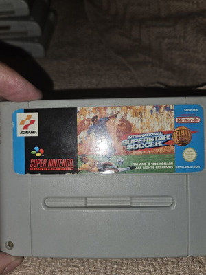International Superstar Soccer Deluxe SNES cartridge used, PAL version