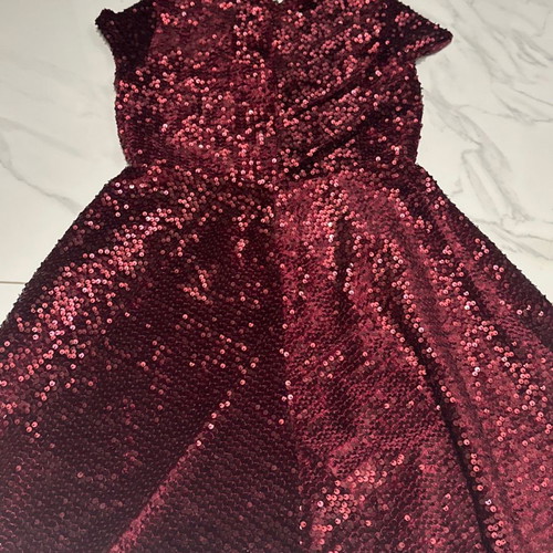 Zara dress with sequins carmin red, like - 15,00 - Vendora.cy Zara dress with sequins carmin red, like - 15,00 - Vendora.cy