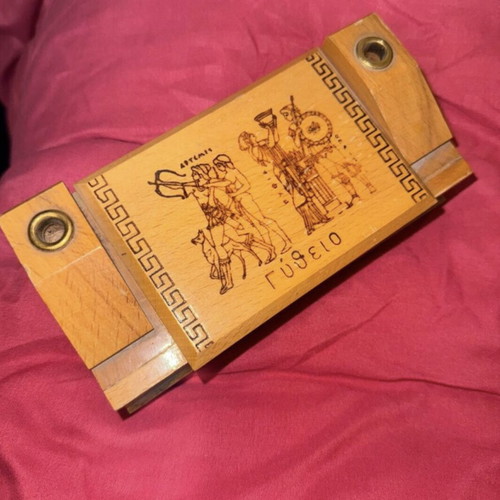 Vintage wooden box new condition