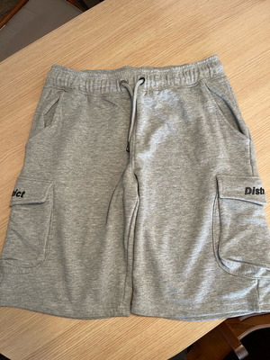 District75 shorts new, grey, size L with cargo pockets