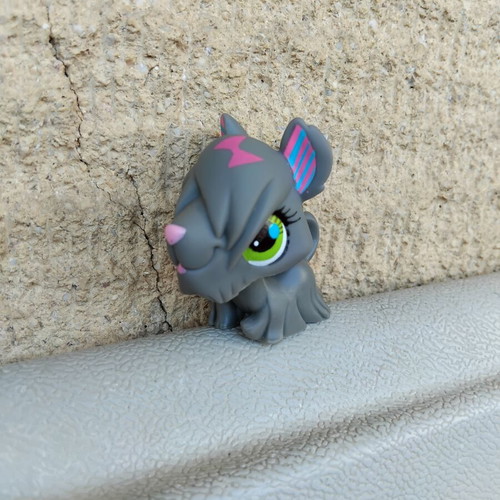 Littlest Pet Shop Hasbro figure like new