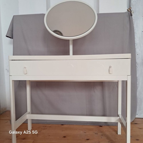 IKEA Vinstra White Dressing Table like new with oval mirror and drawer