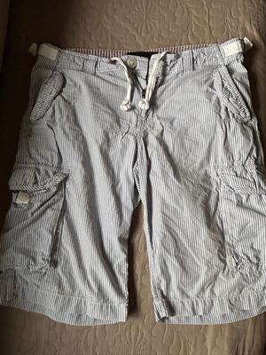 Fishbone cargo shorts striped blue and white like new