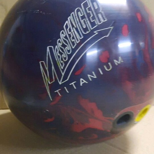 Messenger Titanium bowling ball 14lb like new