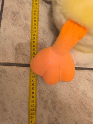 Plush duck like new